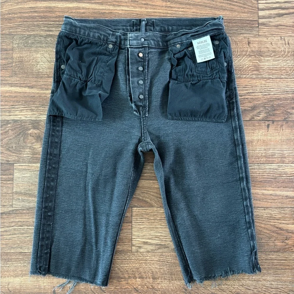 AGOLDE Denim Carrie Long Bermuda Short in Stunner 28 Dark Black Wash
